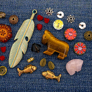 //candiecooper.com/cdn/shop/files/Circle_Web_Banners_JewelryKits_300x300.jpg?v=1663124129