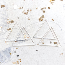 Load image into Gallery viewer, Silver Triangle Open Bead Frame Pair
