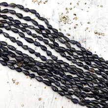 Load image into Gallery viewer, Iolite Drop Bead Strand
