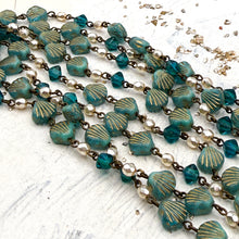 Load image into Gallery viewer, Turquoise Seashell Czech Bead Chain - 1 foot
