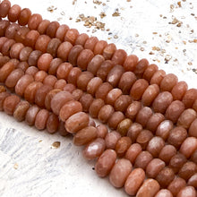 Load image into Gallery viewer, Peach Moonstone Bead Strand
