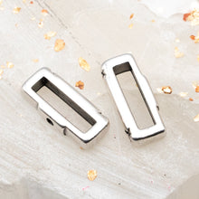Load image into Gallery viewer, 10mm Antique Silver Crosshatch Slider for Flat Leather
