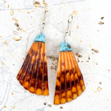 Load image into Gallery viewer, A - Shell Earring Pair
