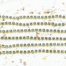Load image into Gallery viewer, Black Diamond Premium Crystal Brass Cup Chain - 4 Feet
