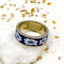 Load image into Gallery viewer, Hawaiian Lei Ring
