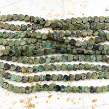 Load image into Gallery viewer, Agate Heart Bead Strand - Road Trip Find
