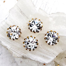 Load image into Gallery viewer, 8mm Premo Crystal Round Gold Set Crystal
