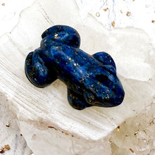 Load image into Gallery viewer, Stone Frog Bead
