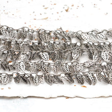 Load image into Gallery viewer, Antique Silver Leaf Chain - 1 Foot

