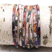 Load image into Gallery viewer, 5mm Lilac Rose Flat Printed Leather - 12 Inches
