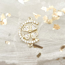 Load image into Gallery viewer, Lucky Little Clover Link
