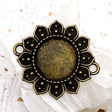 Load image into Gallery viewer, Antique Brass Flower Link
