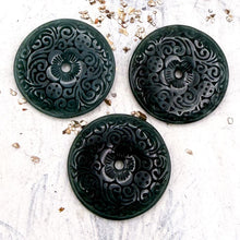 Load image into Gallery viewer, Dark Green Carved Floral Focal Bead
