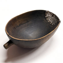 Load image into Gallery viewer, Handmade African Bowl 21 - Tucson Find
