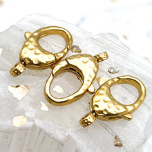 Load image into Gallery viewer, Antique Gold Hammered Lobster Clasp

