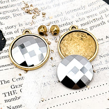 Load image into Gallery viewer, Antique Gold Bezel Mix
