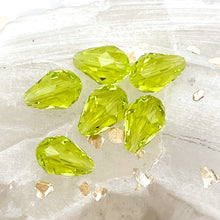 Load image into Gallery viewer, Citrus Green Premium Austrian Drop Bead Pair-6pcs
