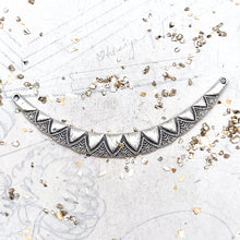 Load image into Gallery viewer, Antique Silver-Plated Floral Collar Connector Pendant

