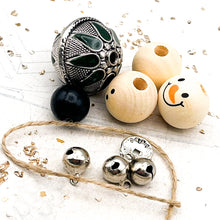 Load image into Gallery viewer, Frosty the Snowman (Natural Body) with Antique Silver-Plated Green Bead
