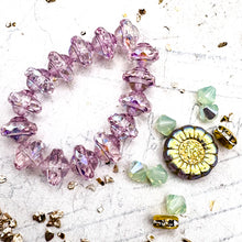 Load image into Gallery viewer, Czech Flower Bracelet Mix
