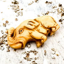 Load image into Gallery viewer, Elephant Carved Bone Focal Bead
