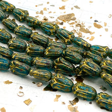 Load image into Gallery viewer, Blue with Picasso Tulip Flower Czech Bead Strand
