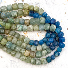 Load image into Gallery viewer, Apetite Ombre Cube Strand - Tucson Find
