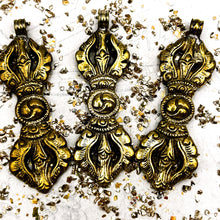 Load image into Gallery viewer, Connection Nepal Pendant
