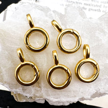 Load image into Gallery viewer, Antique Gold Clasp
