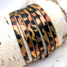 Load image into Gallery viewer, 5mm Metallic Leopard Flat Leather - 12 Inches
