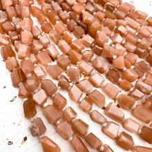 Load image into Gallery viewer, Peach Moonstone Faceted Nugget Strand
