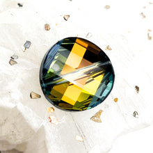 Load image into Gallery viewer, Day 20 18mm Premium Crystal Tabac Twist Bead
