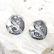 Load image into Gallery viewer, 14mm Austrian Crystal Paisley Twist Beads - 2pcs
