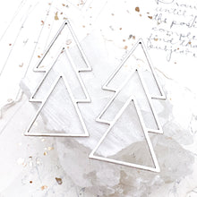 Load image into Gallery viewer, Silver Geometric Drop Bead Frame Pair
