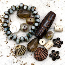Load image into Gallery viewer, Rustic Beach Mix
