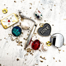 Load image into Gallery viewer, Lucky in Love Kit
