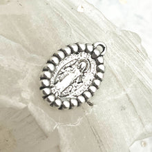 Load image into Gallery viewer, Antique Silver Miraculous Mary Dotted Oval Pendant
