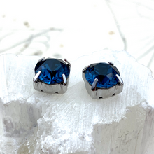 Load image into Gallery viewer, SS 39 Montana Blue Sew on Stones with 2 Holes - 2 pcs
