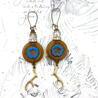 Rustic Flowers | DIY Jewelry Inspiration | Nostalgica Finished Piece