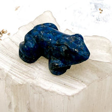 Load image into Gallery viewer, Stone Frog Bead
