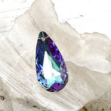 Load image into Gallery viewer, Elegant Crystal Pendant - Vitrail Light
