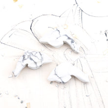 Load image into Gallery viewer, Dolphin White Howlite Gemstone Bead/Pendant
